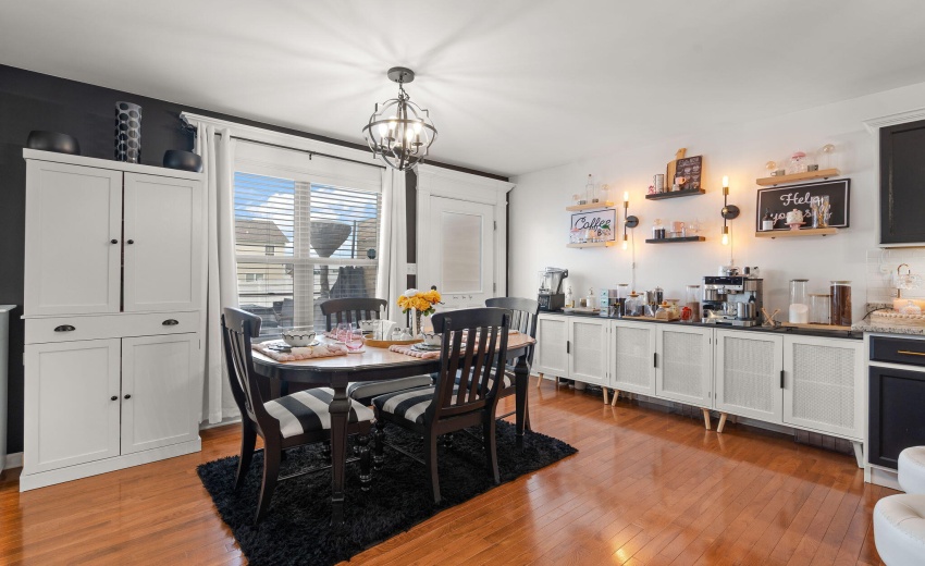 dining area 1