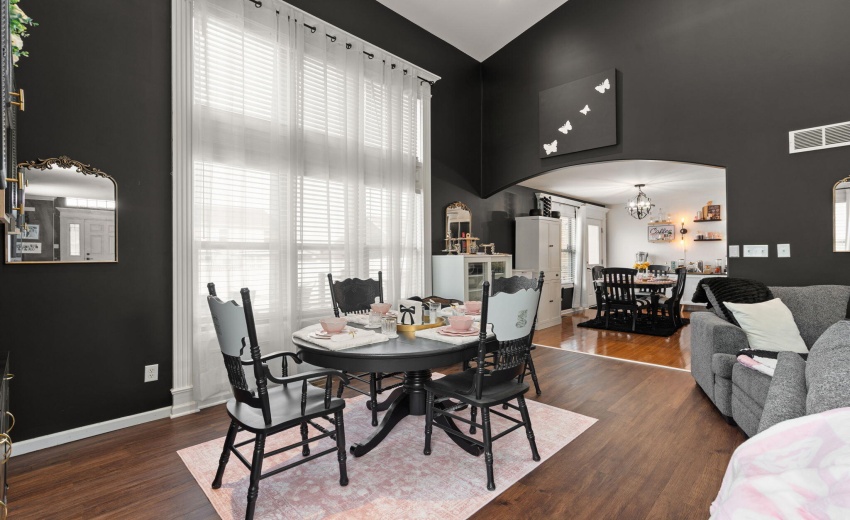 dining area 2