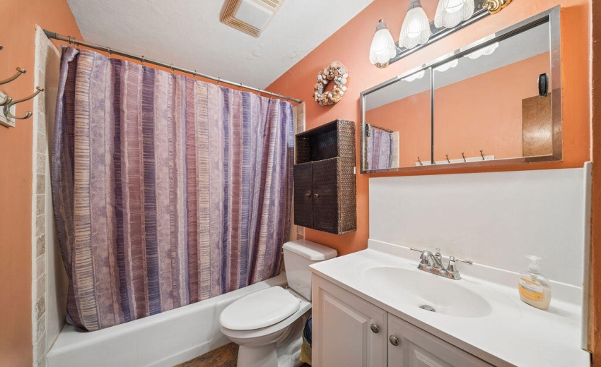 831EssexLane(15)