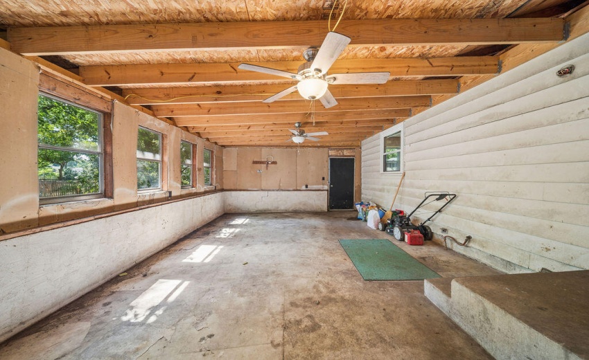 831EssexLane(19)