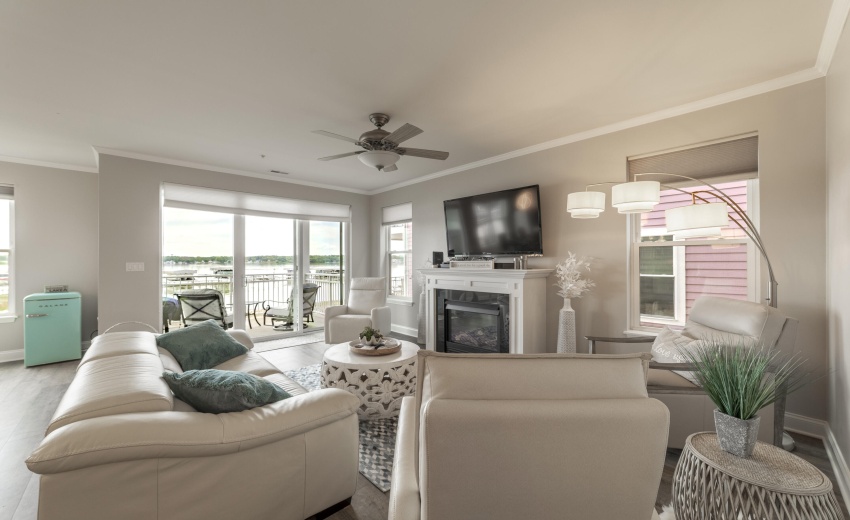13238 lakeshore 11