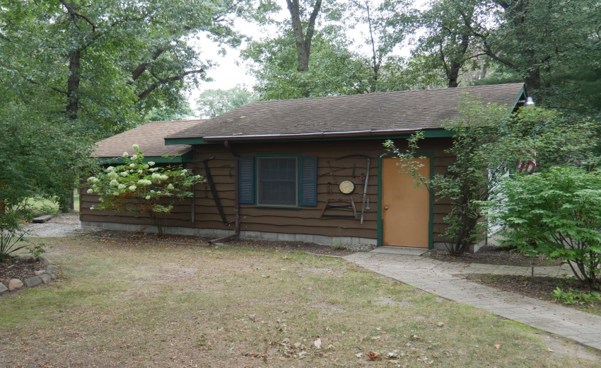 Detached Garage Side