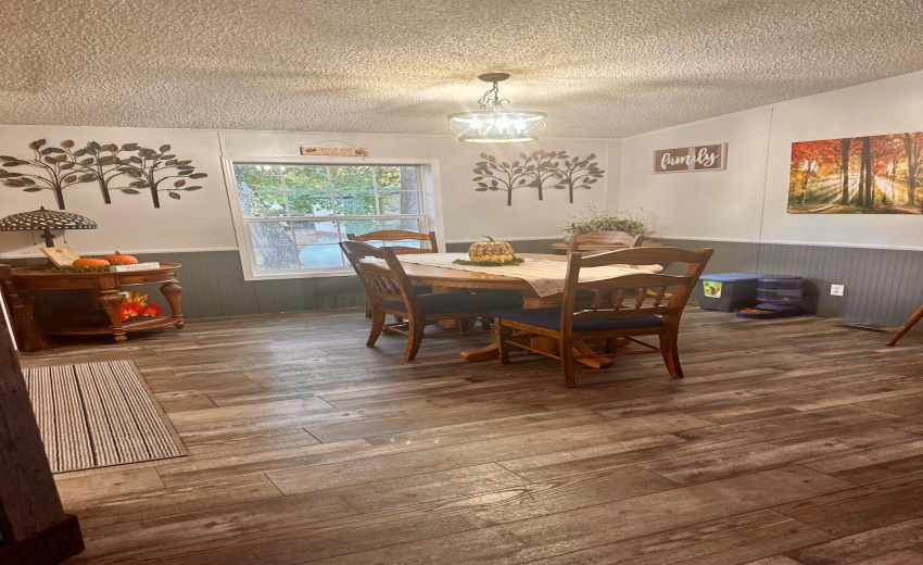 Dining 2 (Seller Provided)