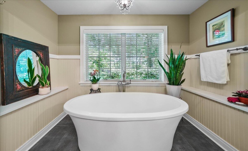 Soaker Tub