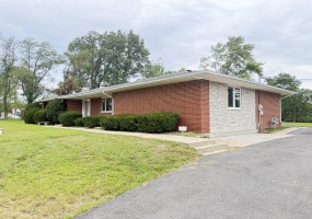 7202 83rd Avenue, Crown Point, Indiana, 3 Bedrooms Bedrooms, 7 Rooms Rooms,3 BathroomsBathrooms,Residential,For Sale,83rd,NRA845411 7202 83rd Avenue, Crown Point, Indiana, 3 Bedrooms Bedrooms, 7 Rooms Rooms,3 BathroomsBathrooms,Residential,For Sale,83rd,NRA845411