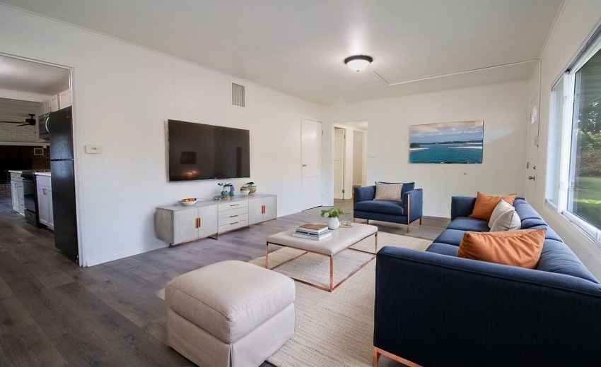3988Fillmore(MLS)-5 - Living Room - Mode