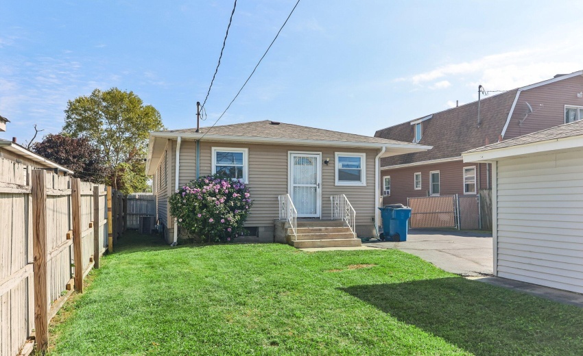31-web-or-mls-Gordon Dr-S1409-034