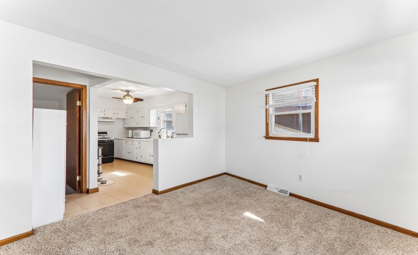 7-web-or-mls-Gordon Dr-S1409-008
