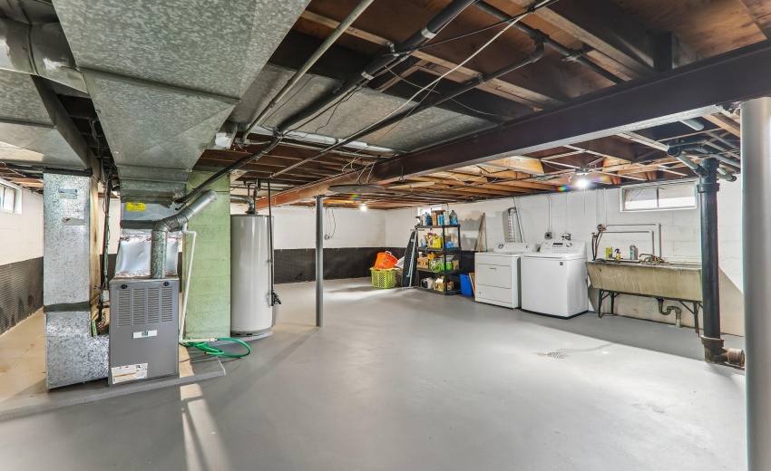 23-web-or-mls-Gordon Dr-S1409-025