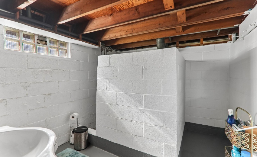 24-web-or-mls-Gordon Dr-S1409-026