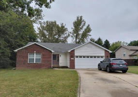 237 Vulpine Drive, Valparaiso, Indiana, 3 Bedrooms Bedrooms, 7 Rooms Rooms,2 BathroomsBathrooms,Residential,For Sale,Vulpine,NRA845657