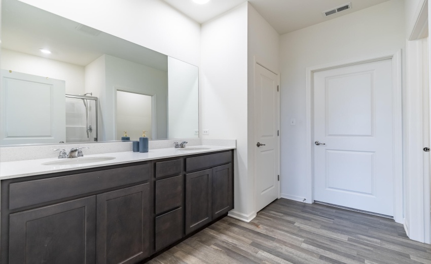 5981 E 116th-28