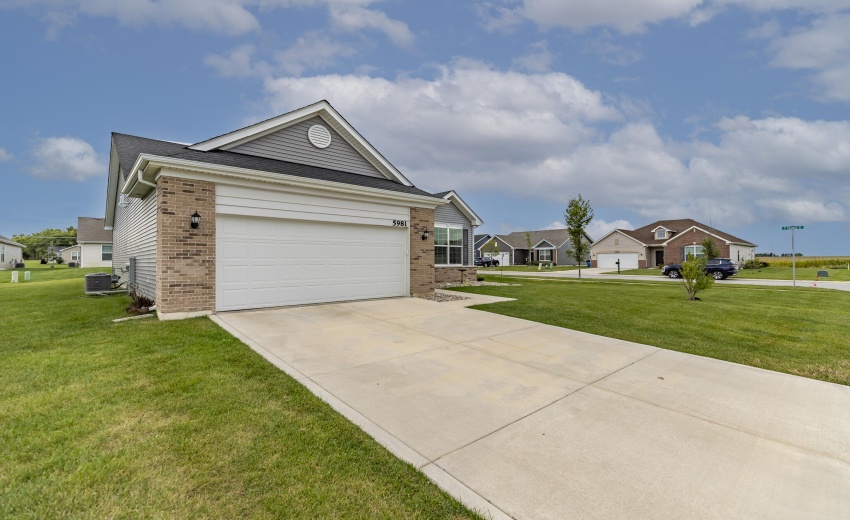 5981 E 116th-8