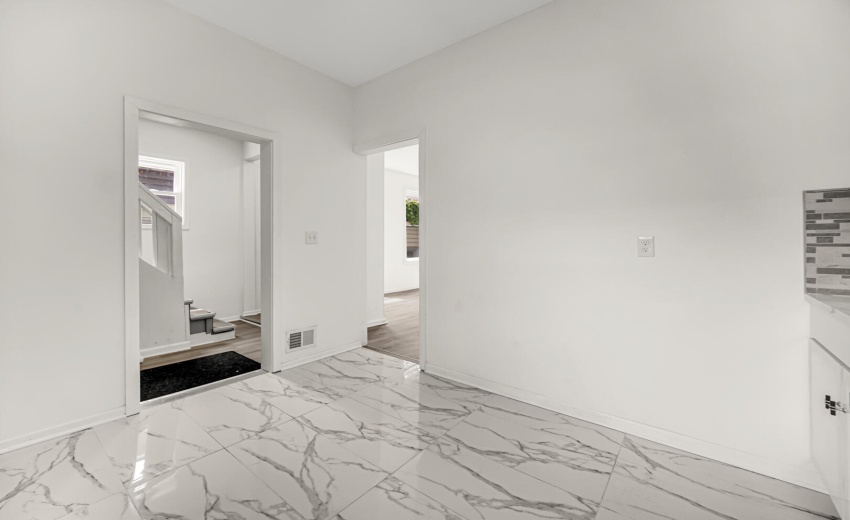 Kitchen Table Area