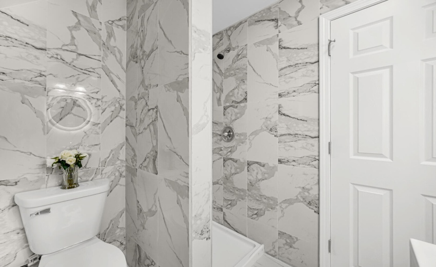 Bathroom Shower UF