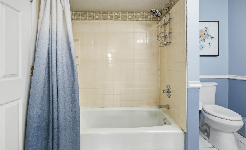 primary bathroom 2