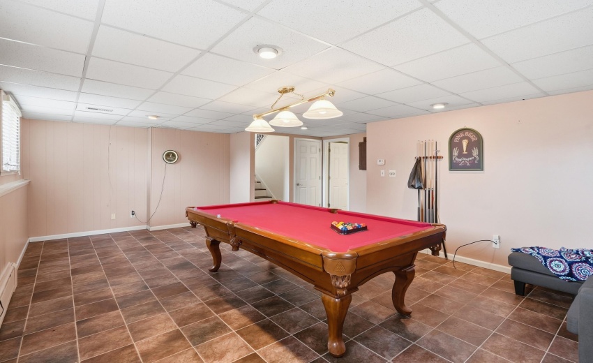 lower level family room 2