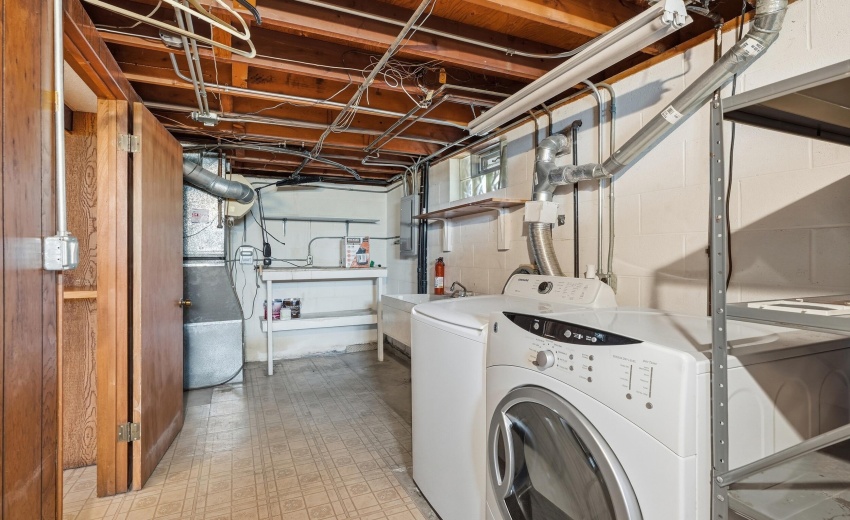 laundry room 2