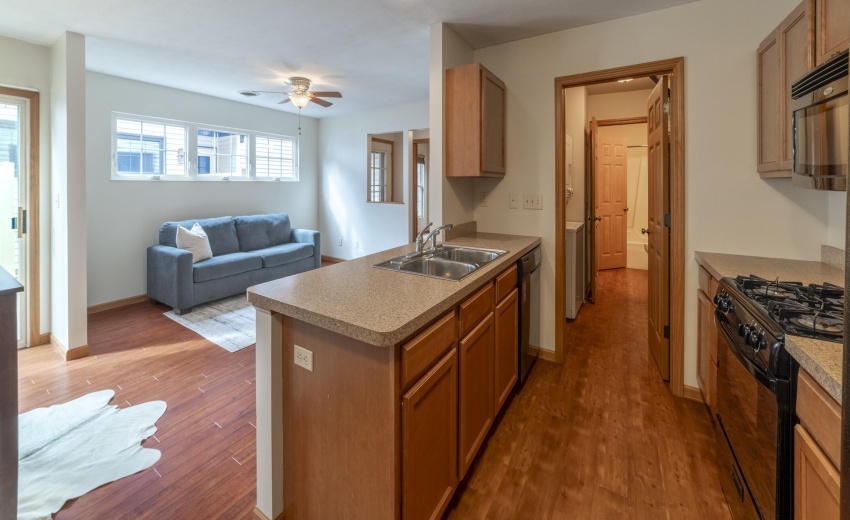 GKitchenCrosby0023