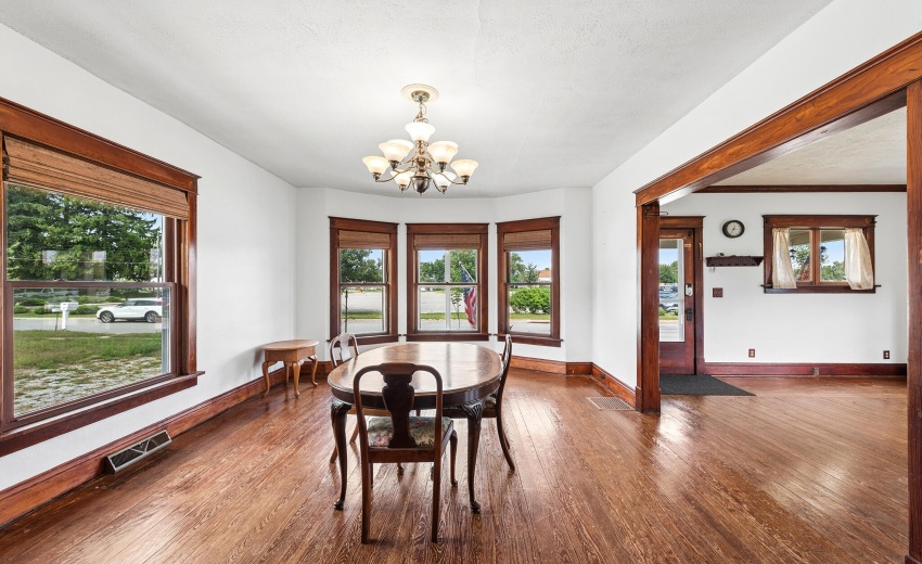 13-Dining Room