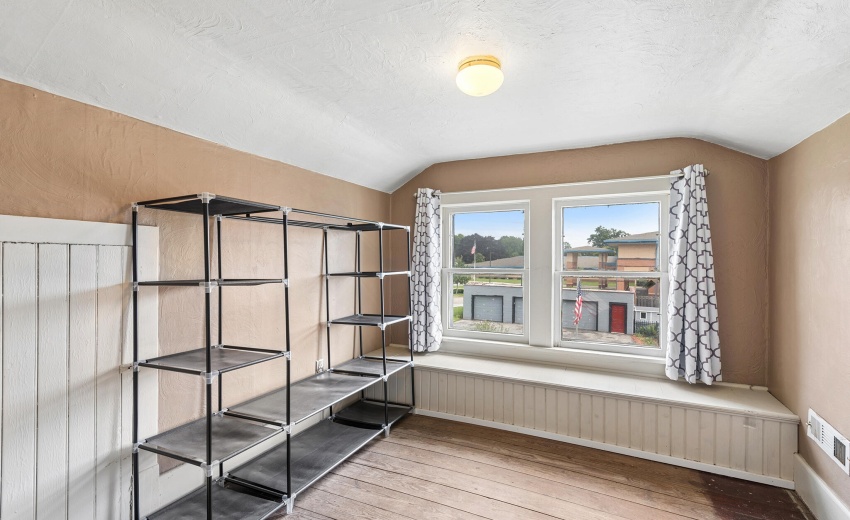 23-Bedroom