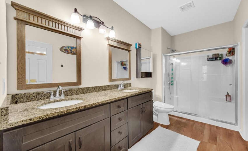 Wright St. Bathroom 1 - Copy