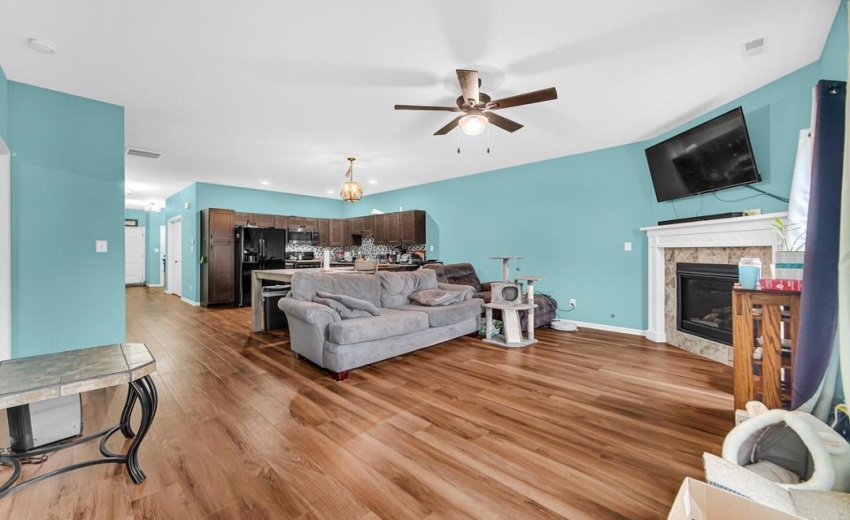 Wright St. Lvg Rm 2