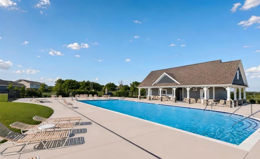 CHB_KingstonRidge_Pic_Exterior-2