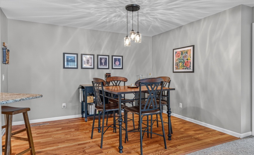 11-9824 Wildwood Ct-11