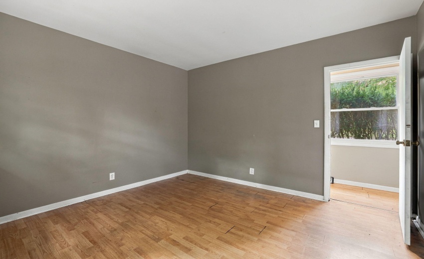 Bedroom #1