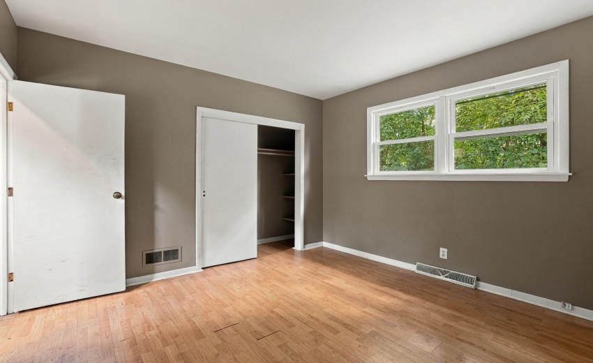 Bedroom #1