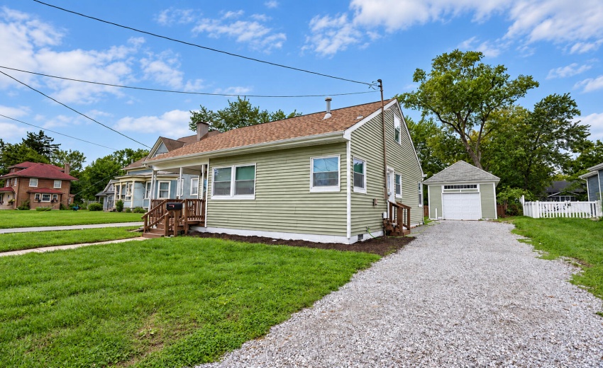 107 N Jackson 16