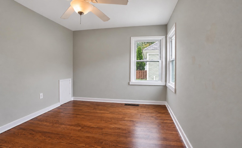 107 N Jackson 1