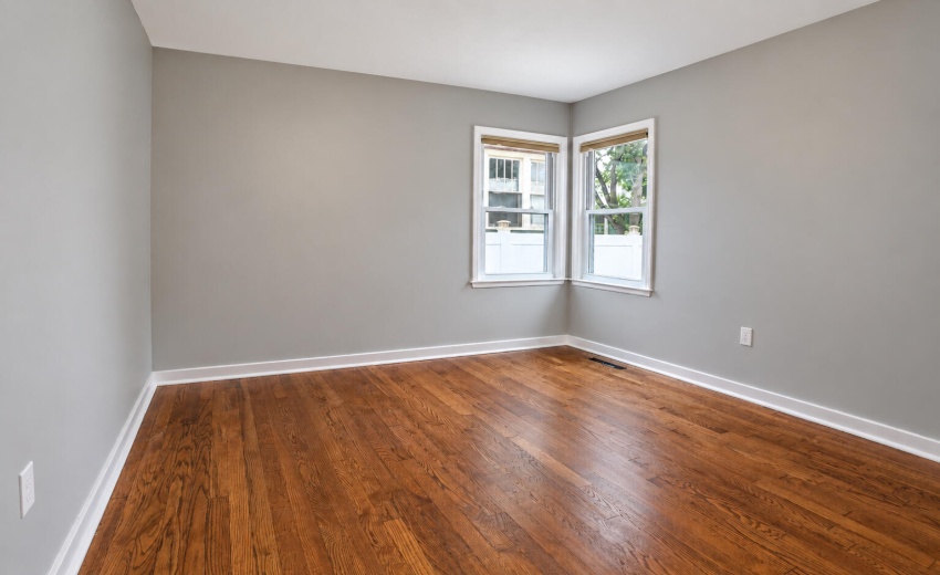 107 N Jackson 3