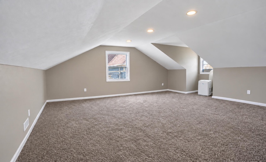 107 N Jackson 9