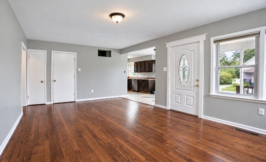 107 N Jackson 21