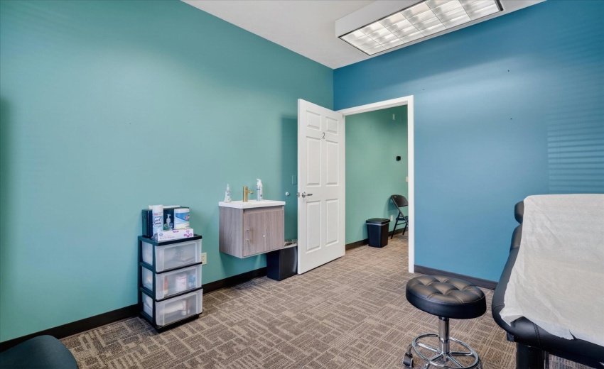 27-245-W-Johnson-Rd-La-Porte-WindowStill