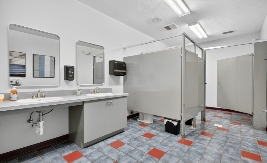 30-245-W-Johnson-Rd-La-Porte-WindowStill