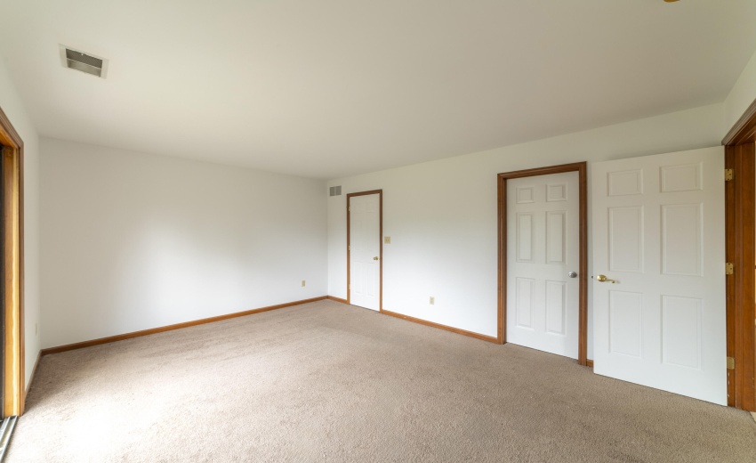 LPrimaryEast8ThStreet0029