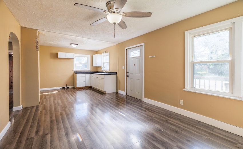 124 W Schoo St Wolcott-4
