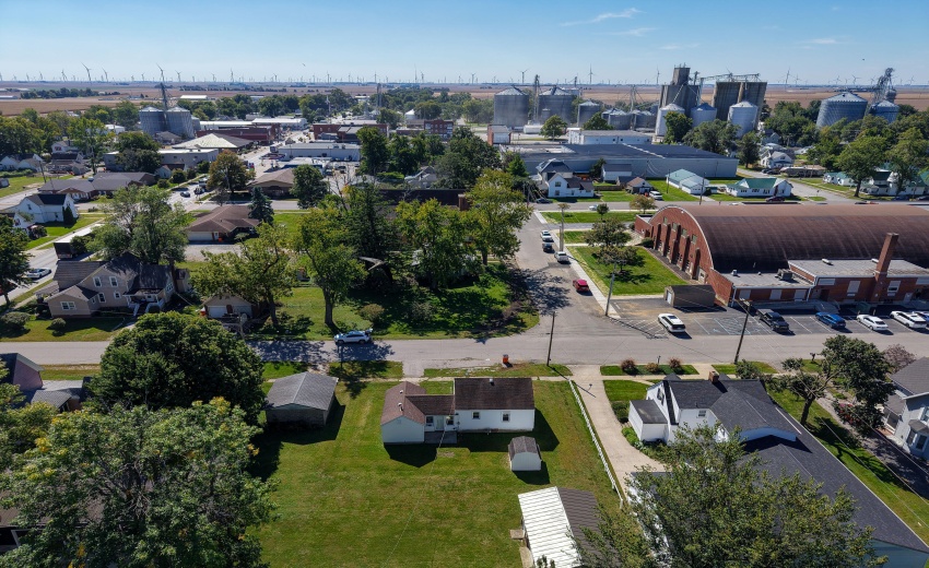 124 W Schoo St Wolcott-24
