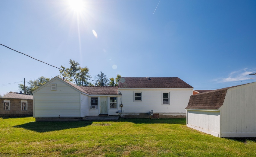 124 W Schoo St Wolcott-18