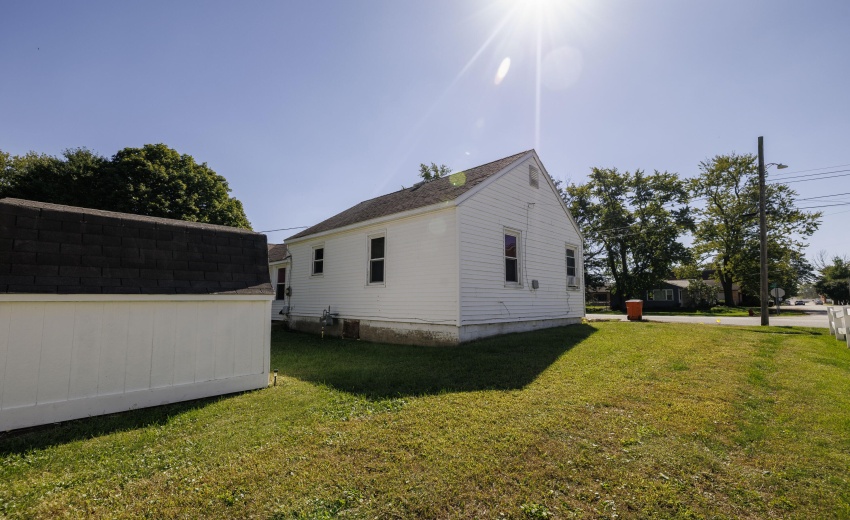 124 W Schoo St Wolcott-17