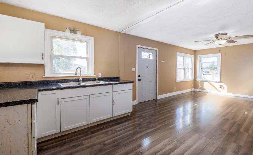 124 W Schoo St Wolcott-2