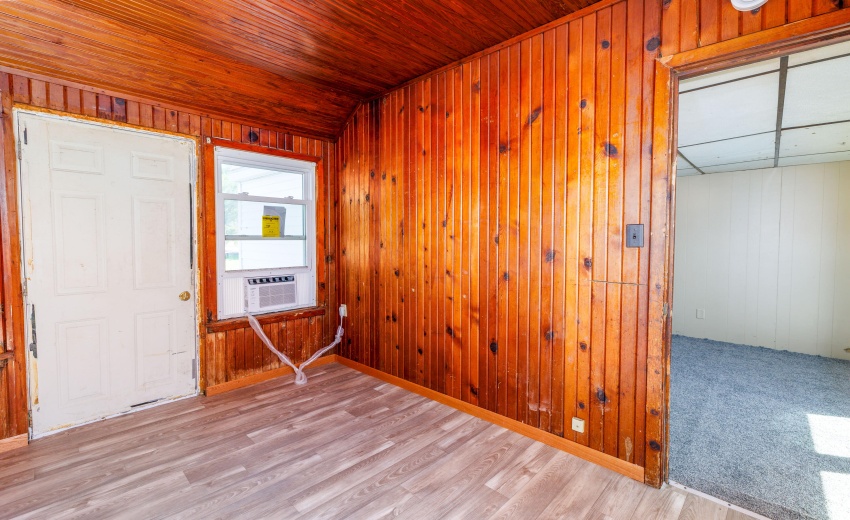 124 W Schoo St Wolcott-10