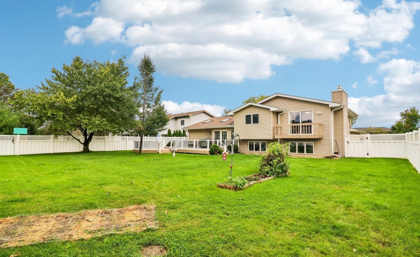 48-web-or-mls-Goldenrod Pl-S0210-048