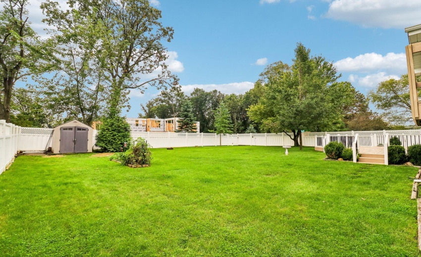 49-web-or-mls-Goldenrod Pl-S0210-049