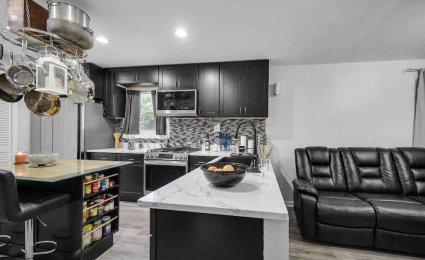 Kitchen pic without poster