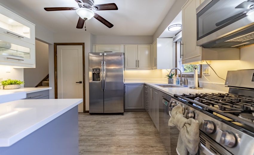 1525 N Indiana St-14