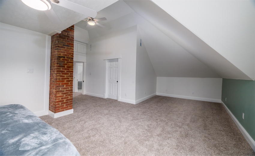 2120 South Street Lafayette-24